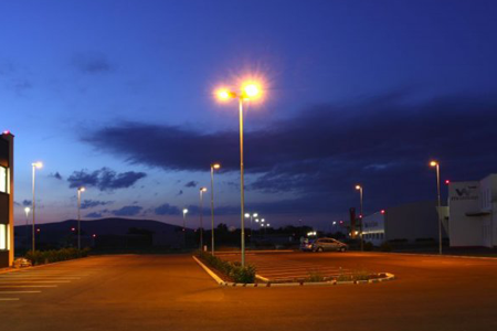 fonatsch-beleuchtung-parkplatz
